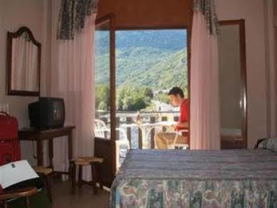 Garona 2*